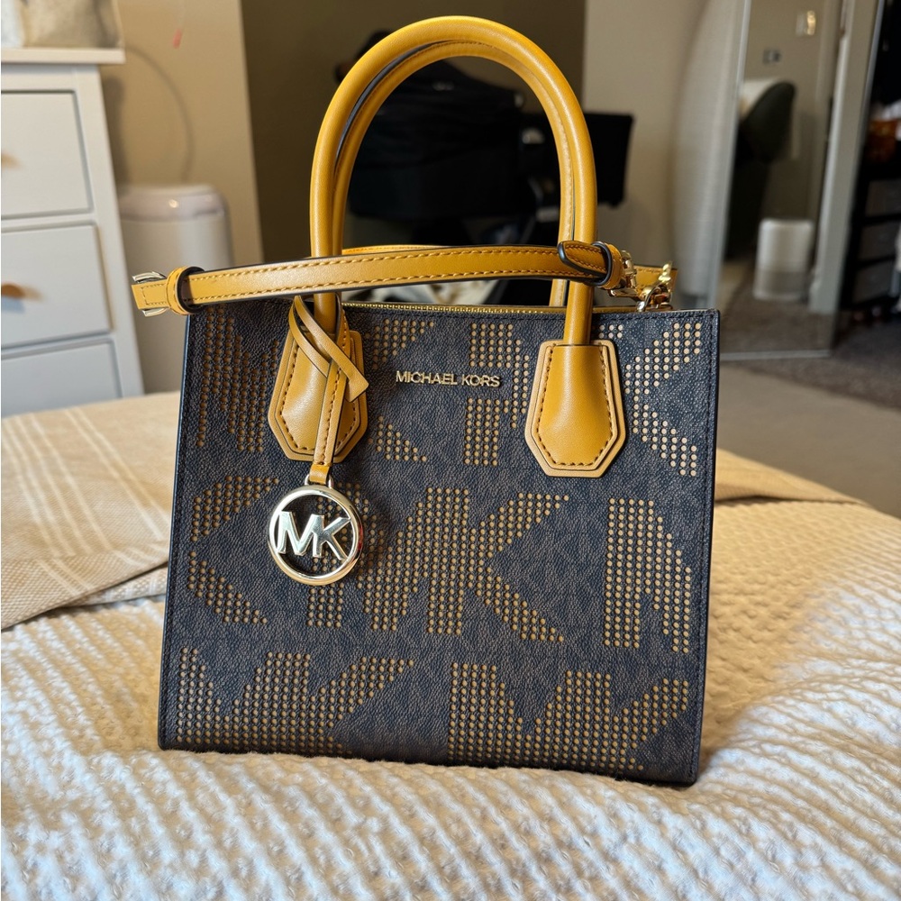 Michael Kors Crossbody Bag in Yellow and Brown